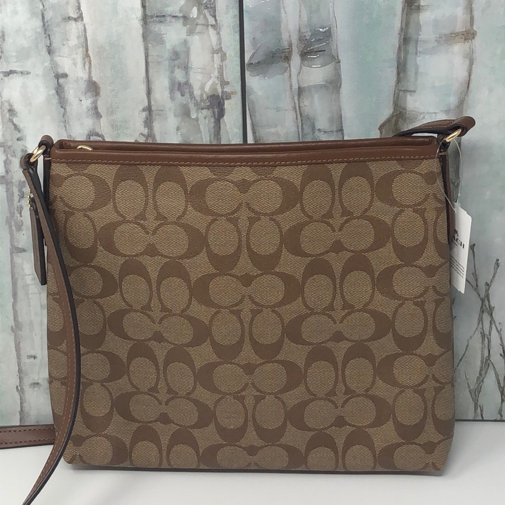 NWT coach outline zip crossbody - Picture 3 of 6